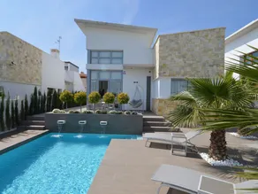 Lovely Villa in Ciudad Quesada With Private Pool - Image 3