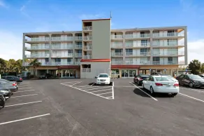 Baymont by Wyndham Panama City Beach - Image 5