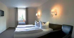 Waldhotel, Im Wiesengrund - Image 3