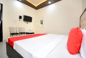 Aashiaana Guest House by OYO Rooms - Image 5