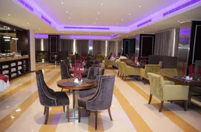 Plaza Inn Business Hotel - Image 4