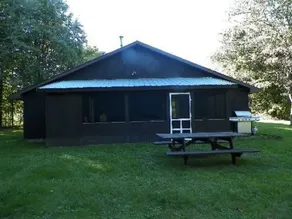 Feeder Creek Lodge and Cabin - Image 5