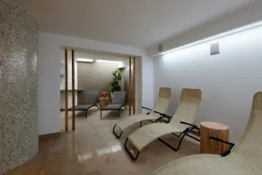 Hi Hotels Torbole Pool & Spa - Image 5