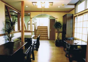 Resort Inn White Silver - Image 3