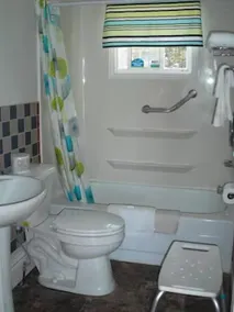 Anchor Motel & Suites - Image 3