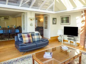 Castle Hill Farm - Image 2