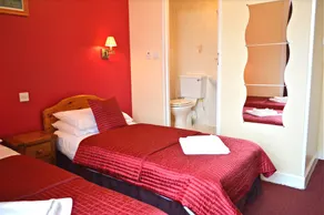 Granville Guesthouse - Image 2