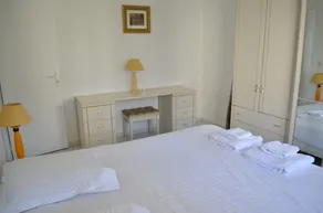 Alexandre III Appartements - Image 5