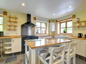 Spacious Holiday Home in Ganllwyd Near River - Image 2