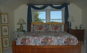 The Guesthouse At Rosecrest Farm - Image 2