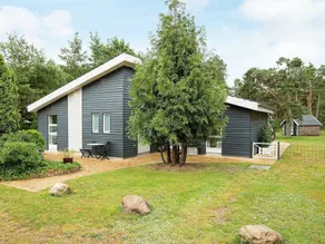 Alluring Holiday Home in Zealand With Sauna - Image 3