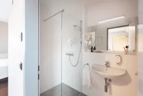 Novum Hotel Bruy - Image 5