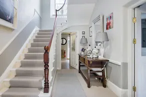 Heasley House - Image 2