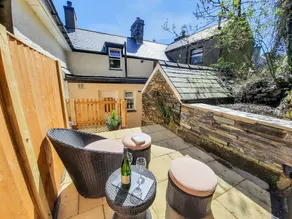Glan yr afon Cottage - Image 2