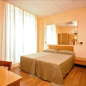 Hotel Urbis - Image 2