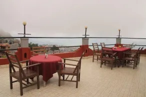 Hotel Srinagar - Image 5