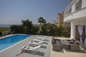 Mazotos Villa Iris - Image 4