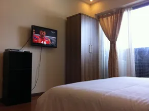 Kunming IC Holiday SOHO Hotel - Image 2