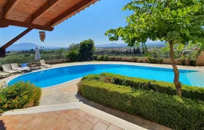 Stunning Home in Kiato With Sauna, Wifi and 5 Bedrooms - Image 3