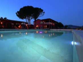 Cozy Holiday Villa in Grosseto With Swimming Pool - Image 4