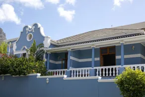 The Blue House - Image 5