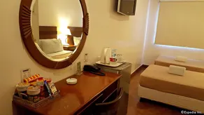 Avitel Hotel - Image 4