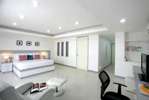 The Grand Suree Residence - Image 5