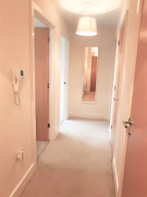 MK City Centre Serviced Apartment - Image 5