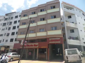 Hotel Laxmi Lodging - Image 4