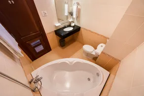 Dona Villa - Image 5