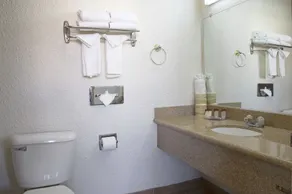 The Consulate Hotel - Image 3
