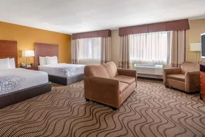 La Quinta Inn & Suites Castlerock - Image 5