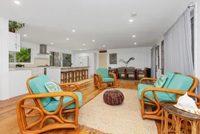 Seabreeze at Cabarita - Image 2