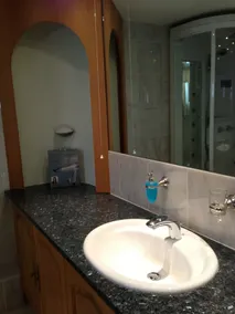 Luxury Apartment Lily Suite - Image 5