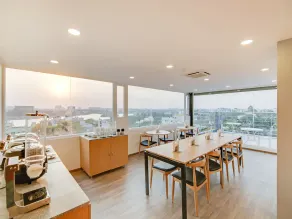 OYO Townhouse 88 Manyata Lake View - Image 2