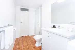 High Tor Apartment - Image 2