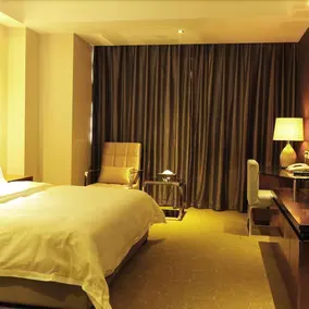 Glory Vogue Hotel - Image 5