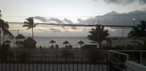 Triton - Rooms In Front Of The Beach - Image 3