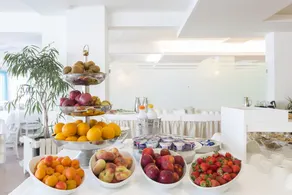 Crystal Sea Hotel - Image 4