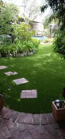 Water Bay Villa Bed and Breakfast - Image 2
