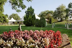 Village Park Resort & Spa - Image 3
