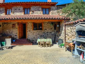 Cozy Cottage in Benllera with Hot Tub - Image 5