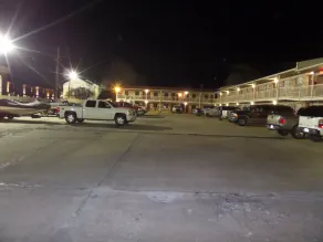 Econo Lodge Russellville I-40 - Image 3