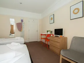 Sea View - Image 5