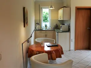 Spacious Apartment in Boltenhagen with Garden - Image 3