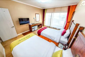 Pearly Plus Hotel - Image 4