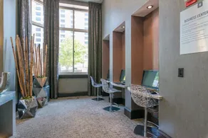Skyview Luxury Suites New York City - Image 5