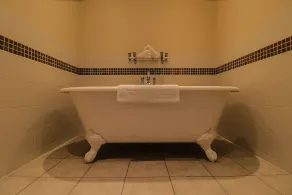 Cisswood House - Image 4