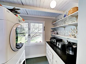47 South Beach Rd Home - Image 4