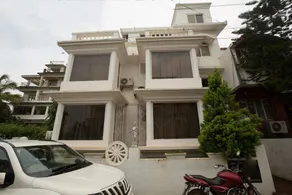 Tesero Villa by OYO Rooms - Image 4